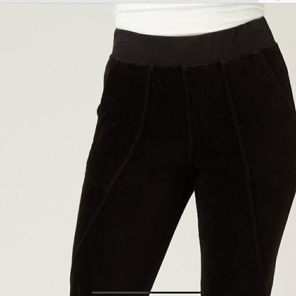 XCVI Black Flared Leg Black Women’s Heavy Stretch Pants - Picture 2 of 4